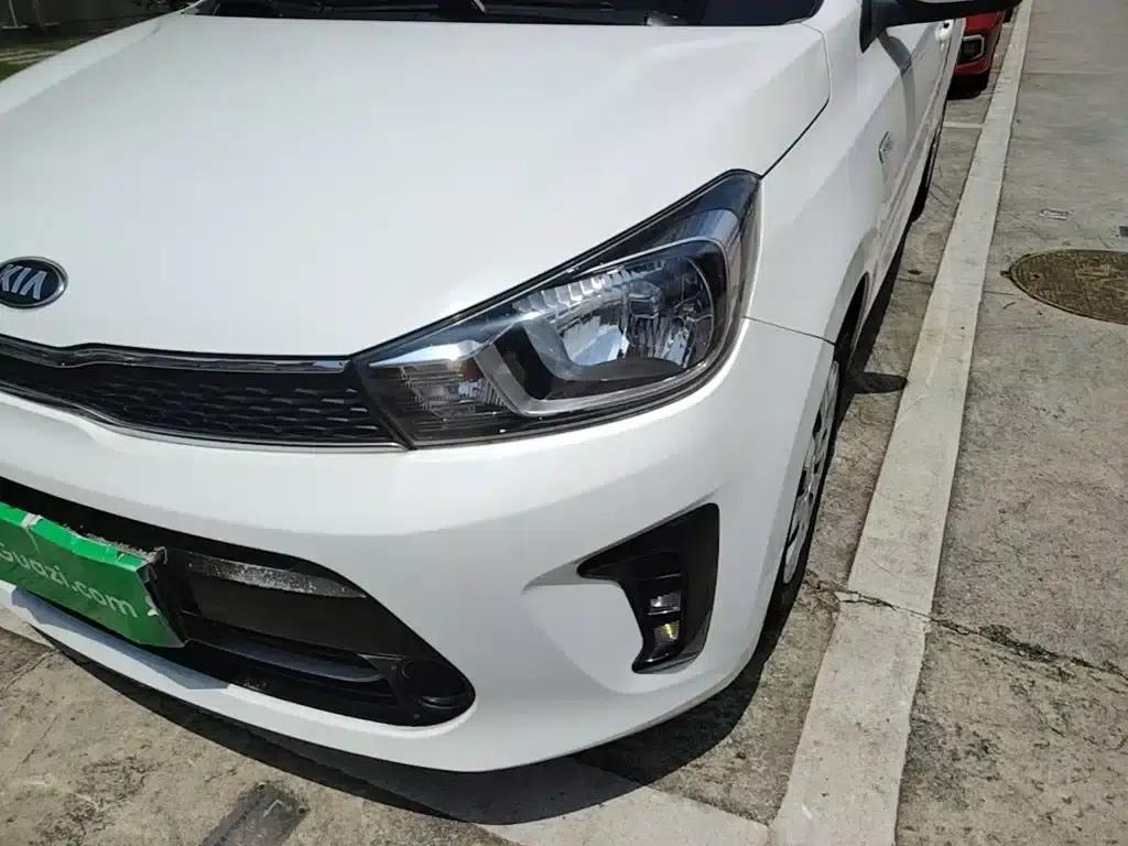 Kia K2 2017 1.4L Manual Smart Fashion Edition — миниатюра 24