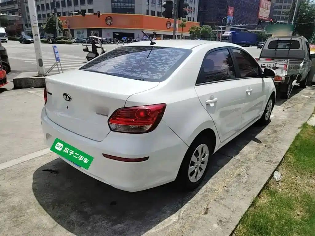 Kia K2 2017 1.4L Manual Smart Fashion Edition — миниатюра 7