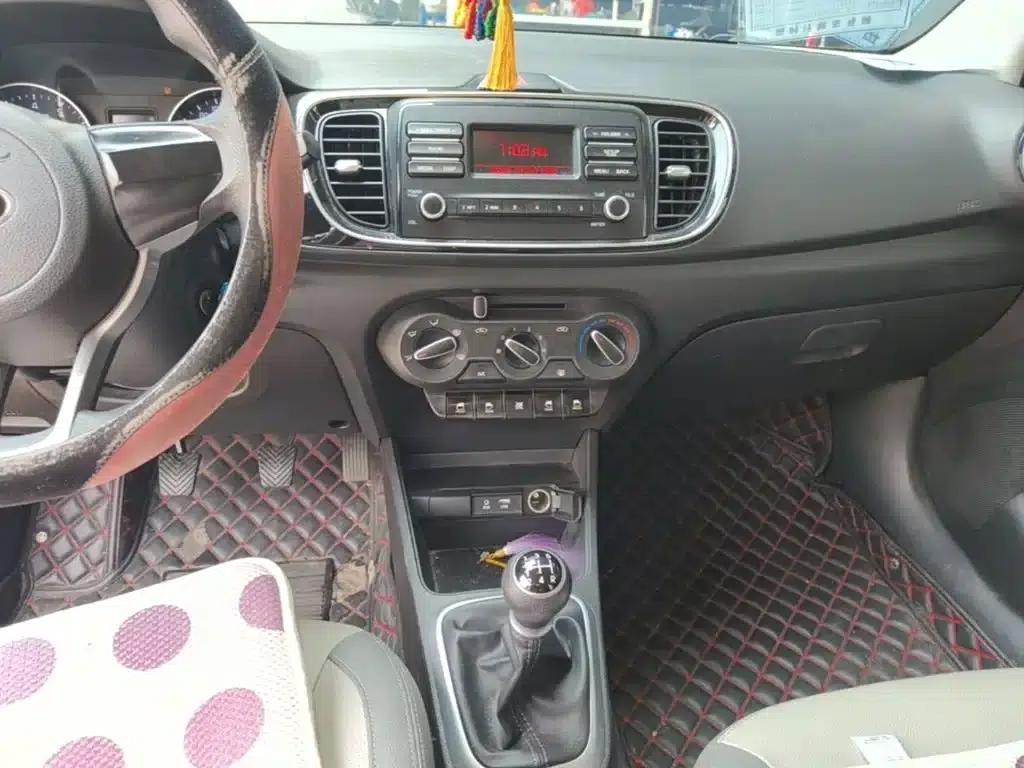 2017 Kia K2 1.4L Manual Smart Edition Value — миниатюра 13