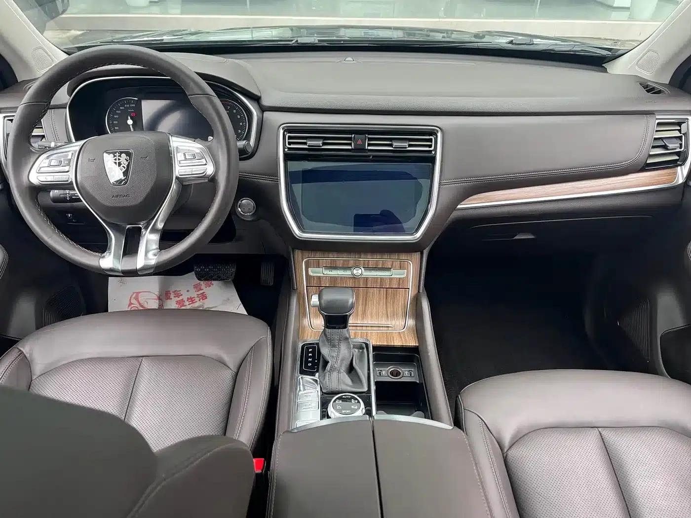 Roewe RX8 2019 30T Intelligent Connected 4WD Super Flagship Edition — миниатюра 11