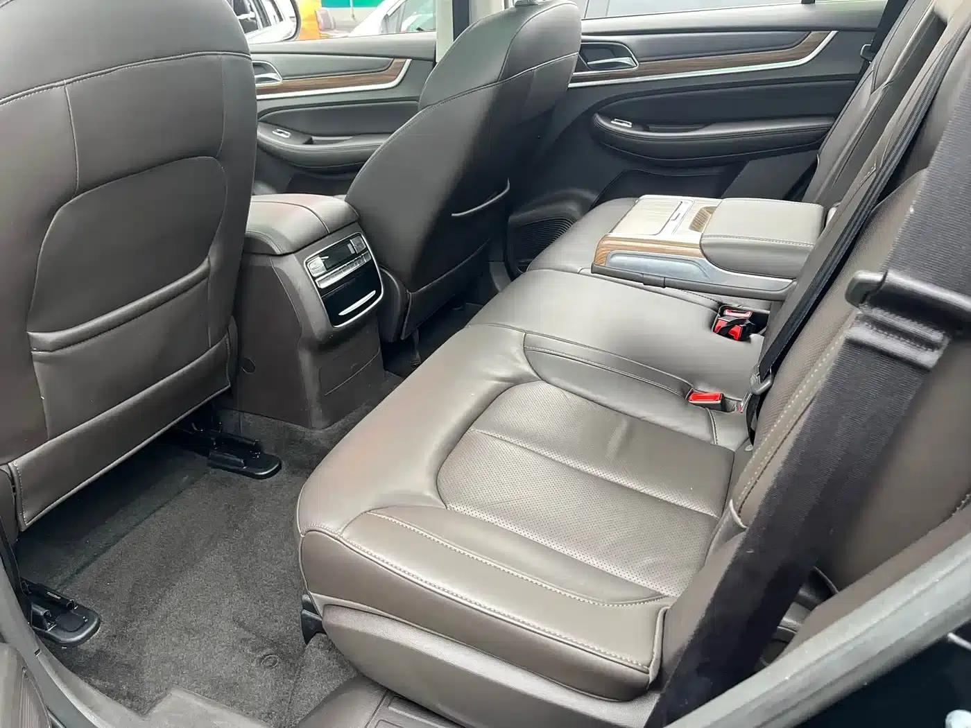 Roewe RX8 2019 30T Intelligent Connected 4WD Super Flagship Edition — миниатюра 6