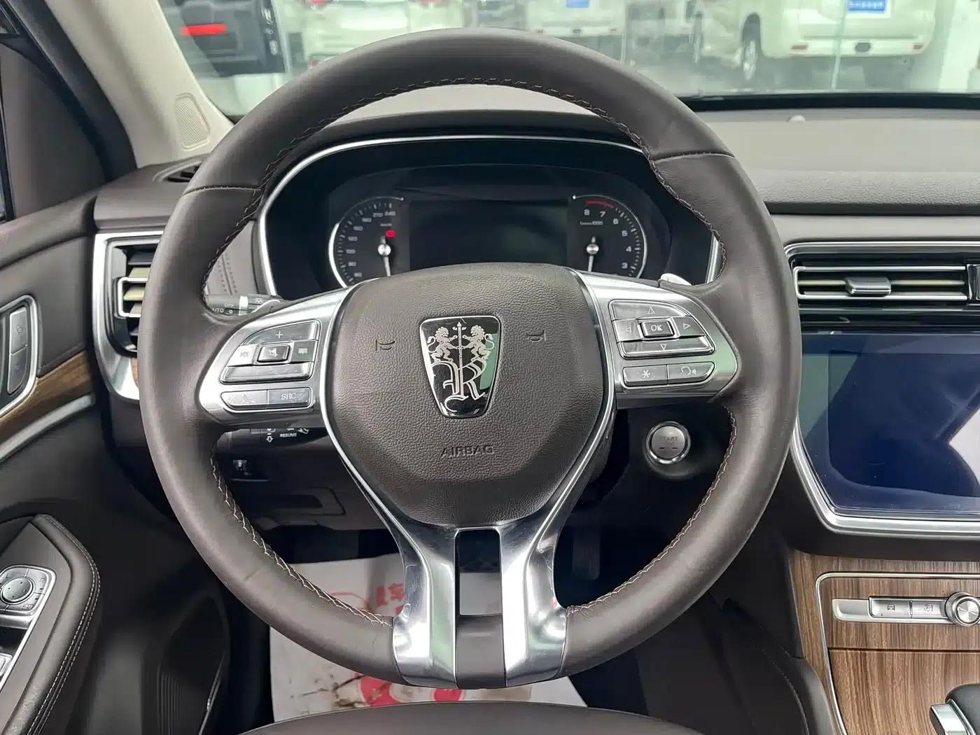 Roewe RX8 2019 30T Intelligent Connected 4WD Super Flagship Edition — миниатюра 7