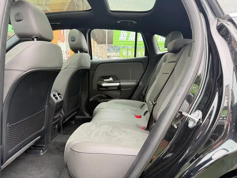 Mercedes-Benz EQA 2022 EQA 300 4MATIC Launch Edition — миниатюра 32