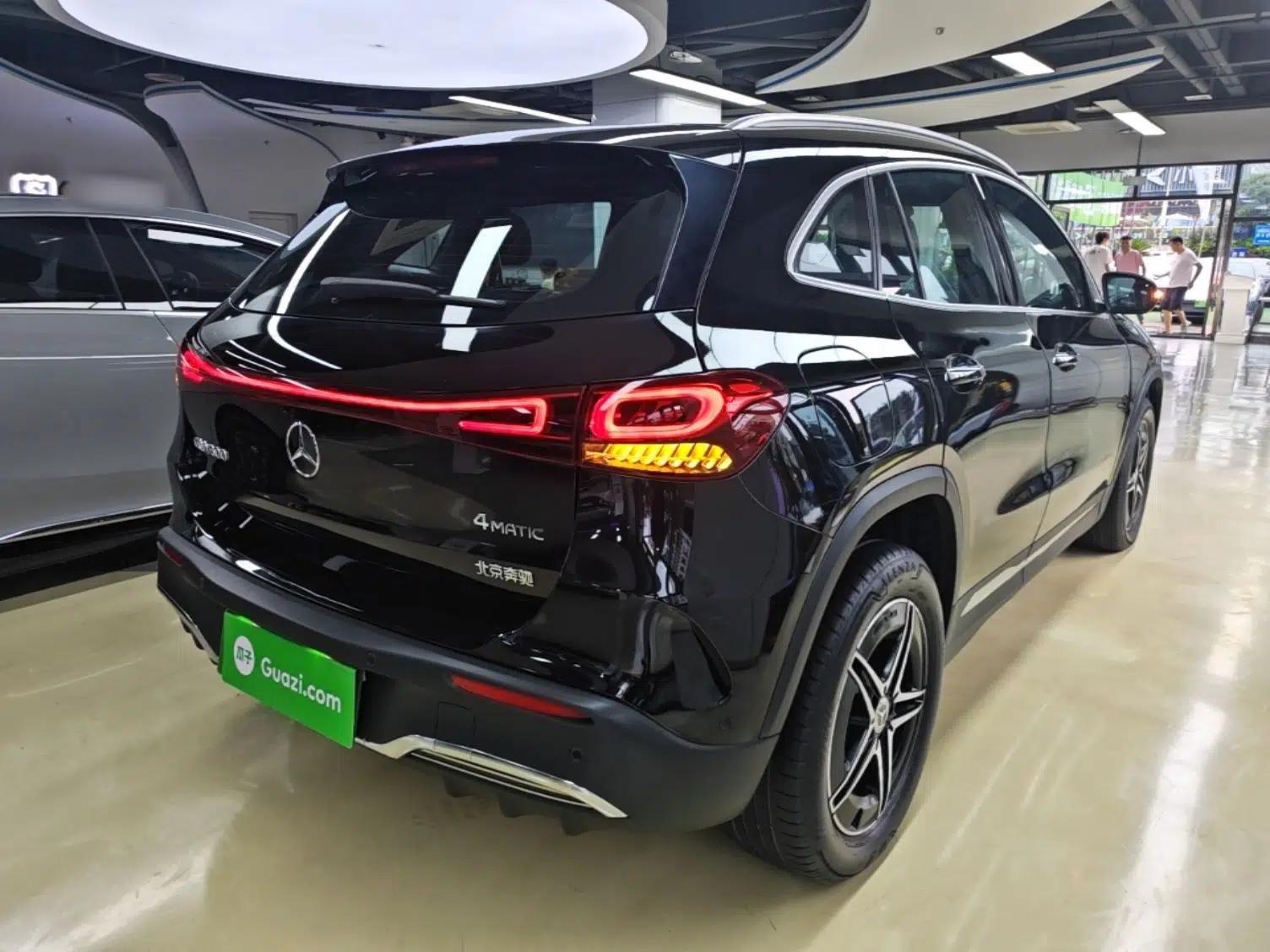 Mercedes-Benz EQA 2022 EQA 300 4MATIC Launch Edition — миниатюра 6