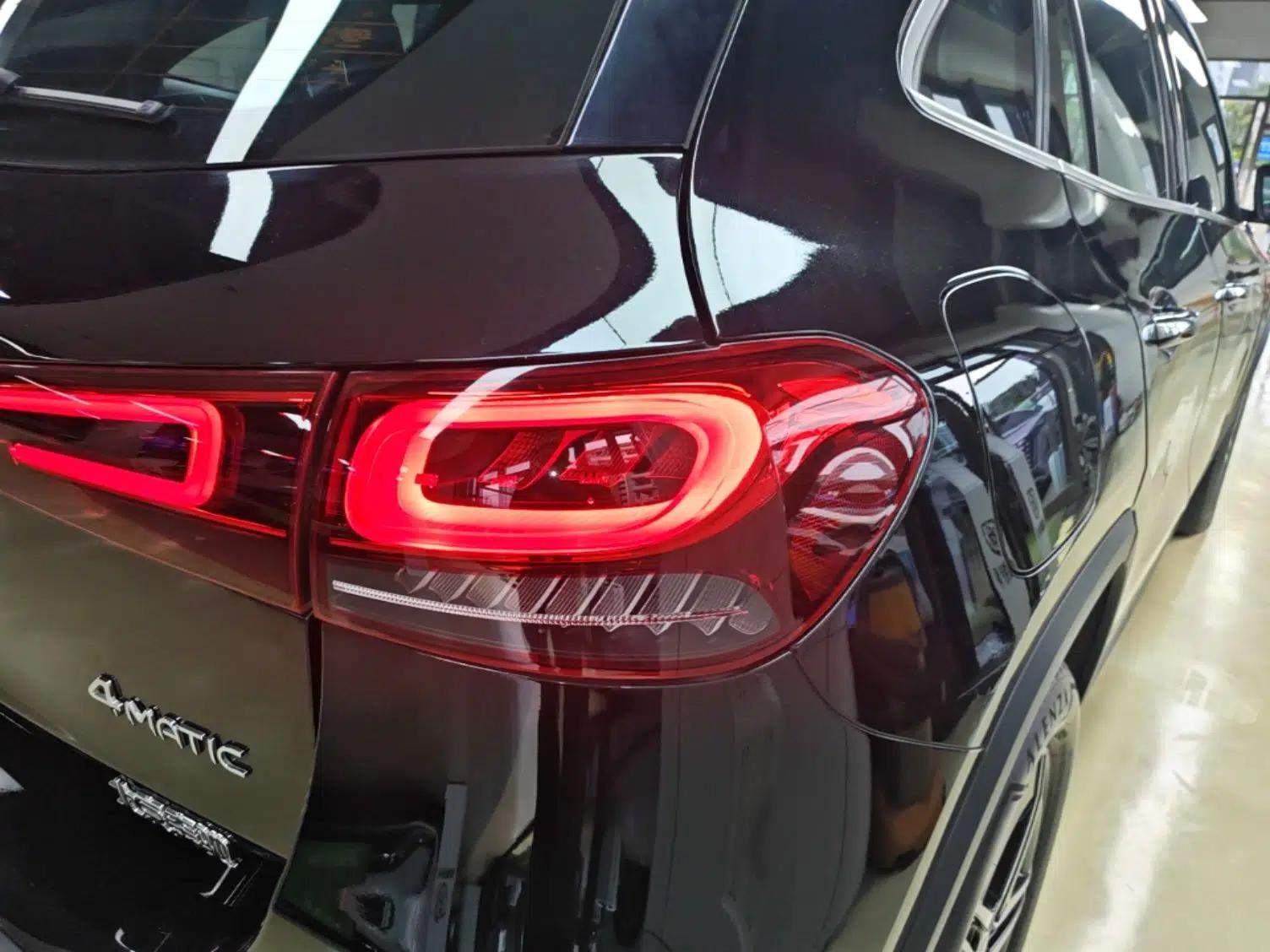 Mercedes-Benz EQA 2022 EQA 300 4MATIC Launch Edition — миниатюра 9