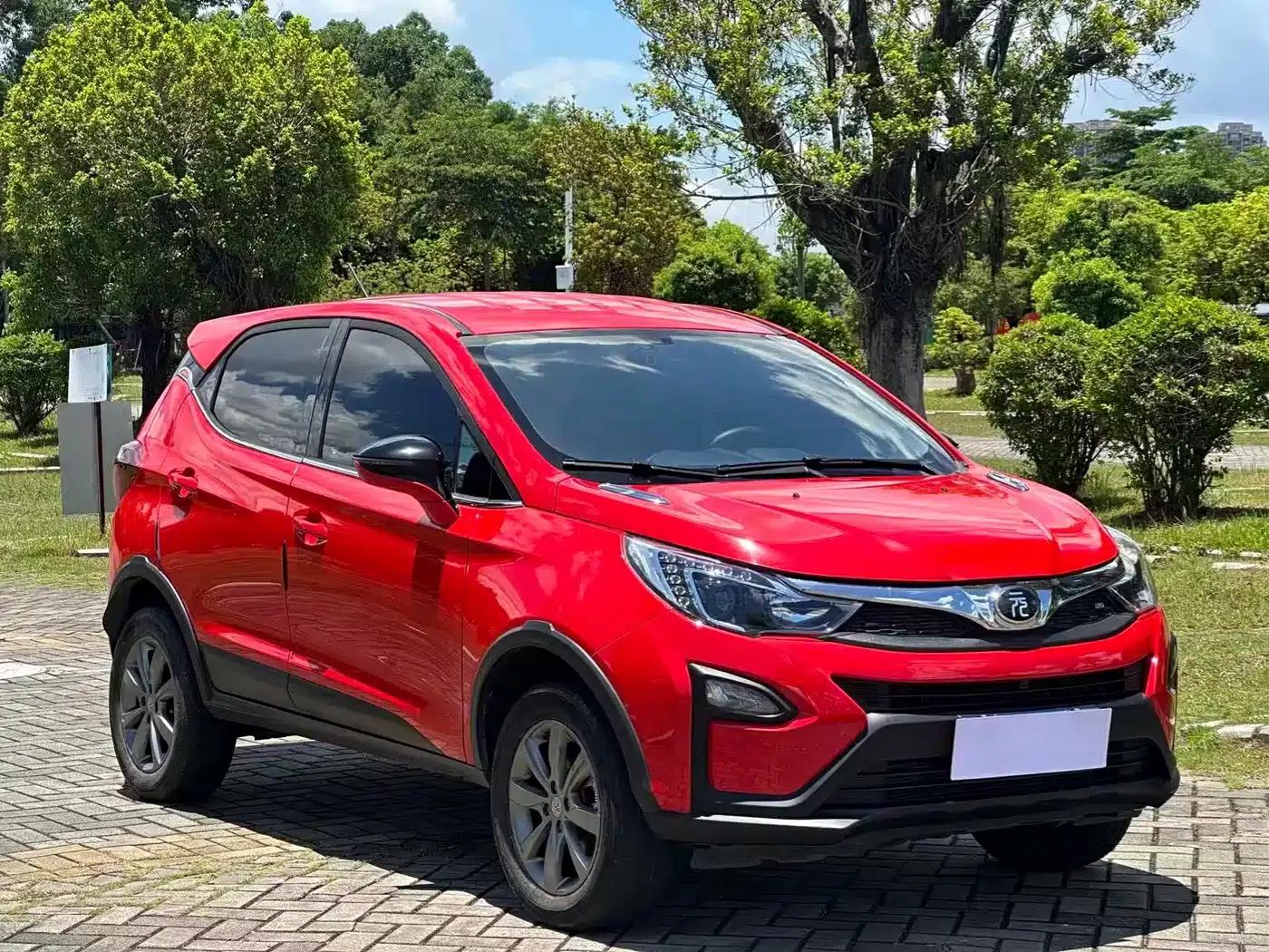 2017 Yuan 1.5L Automatic Cool and Stylish Model — миниатюра 3