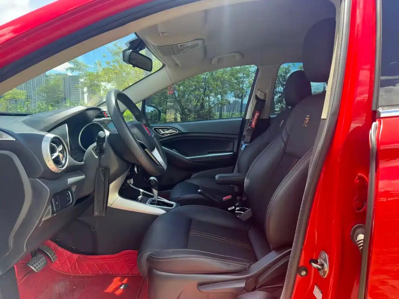 2017 Yuan 1.5L Automatic Cool and Stylish Model — миниатюра 4