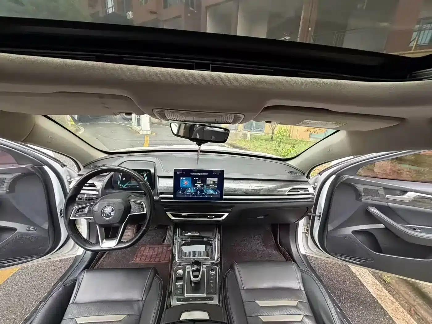 Qin Pro New Energy 2019 EV Super Edition High-Power Intelligent Connectivity Leading Model — миниатюра 9