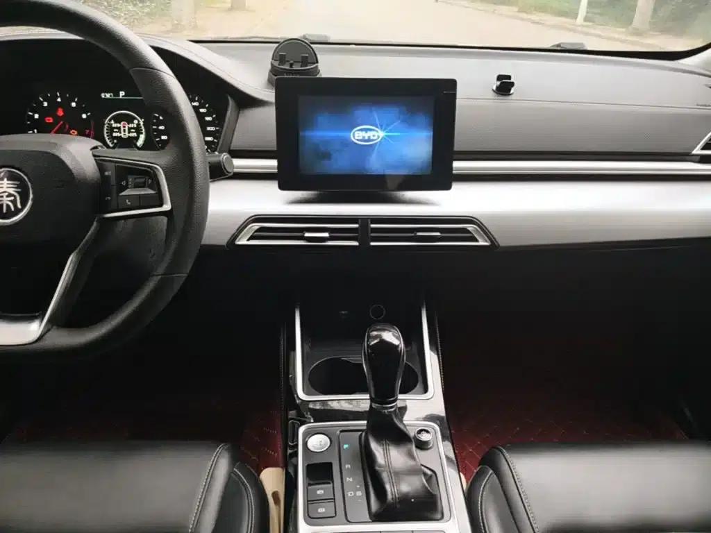 Qin 2019 1.5L Automatic Deluxe Edition — миниатюра 13