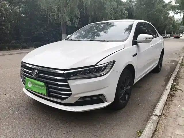 Qin 2019 1.5L Automatic Deluxe Edition
