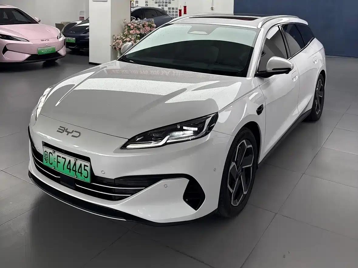 Seal 06 DM-i Touring Edition 2025 DM-i 150KM Flagship Model — миниатюра 1