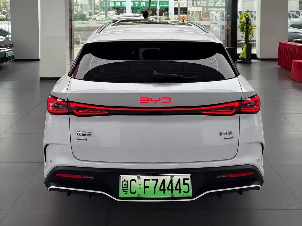 Seal 06 DM-i Touring Edition 2025 DM-i 150KM Flagship Model — миниатюра 4