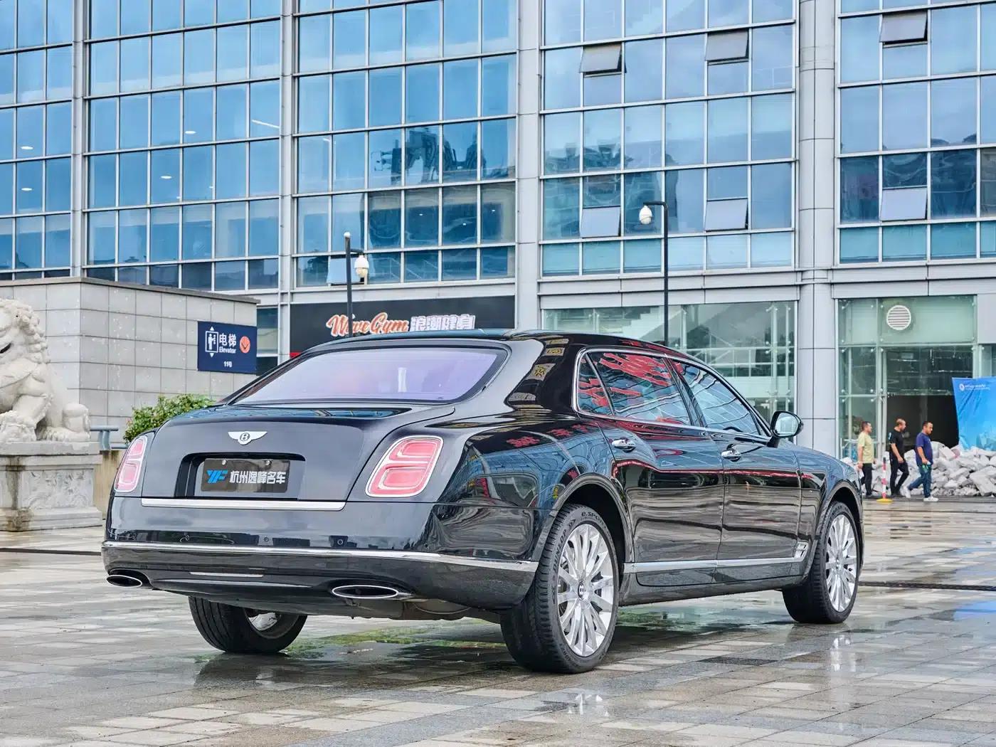 Mulsanne 2017 6.8T Long Wheelbase — миниатюра 9