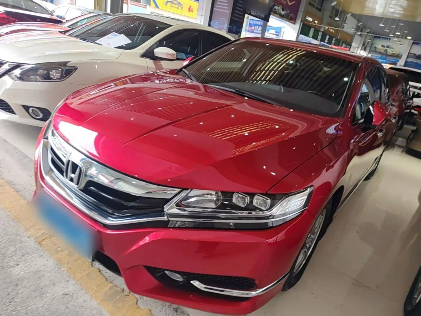 Honda Spirior 2017 2.0L Comfort Edition — миниатюра 1