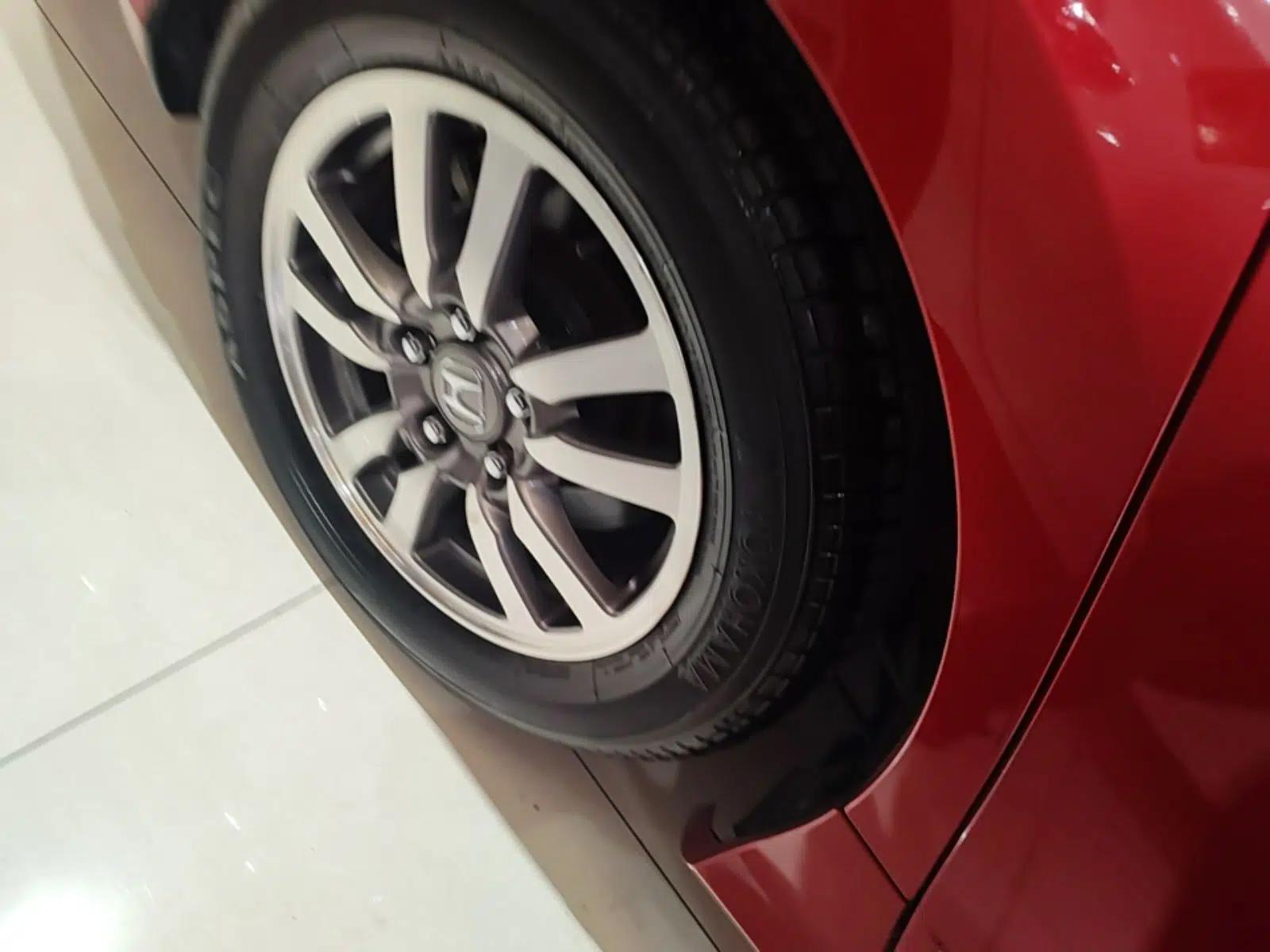 Honda Spirior 2017 2.0L Comfort Edition — миниатюра 11