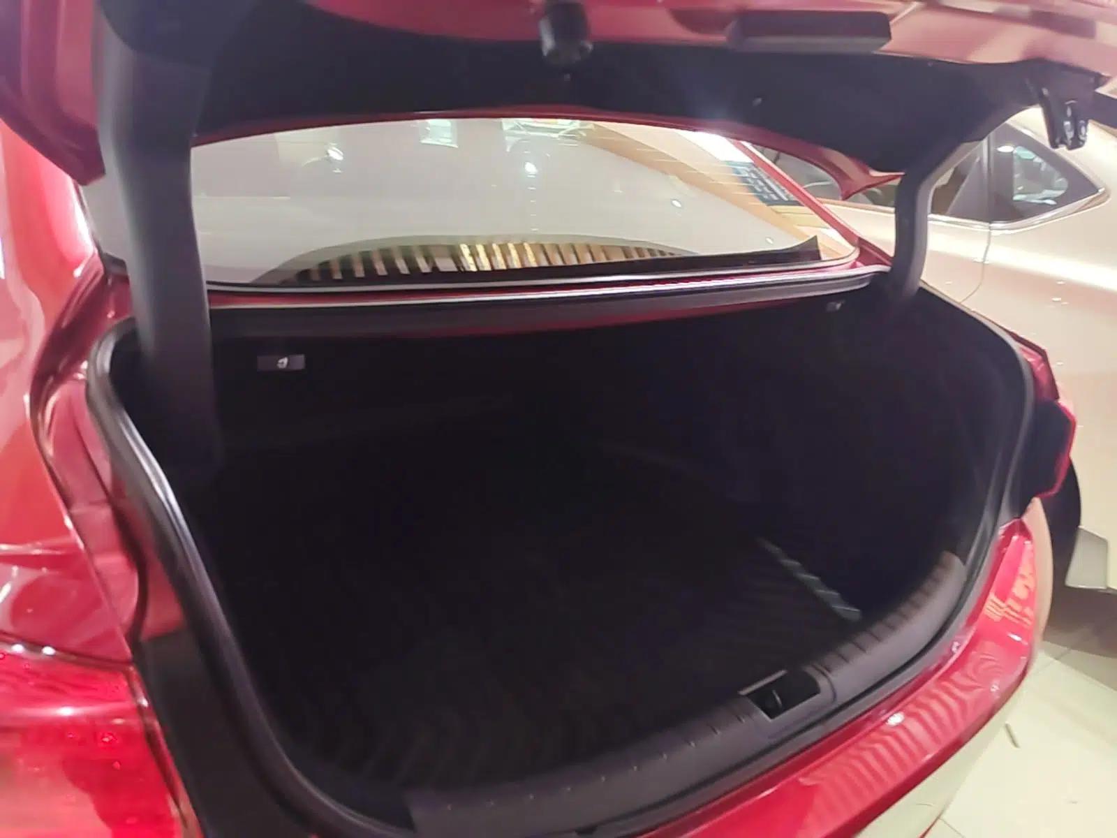 Honda Spirior 2017 2.0L Comfort Edition — миниатюра 22