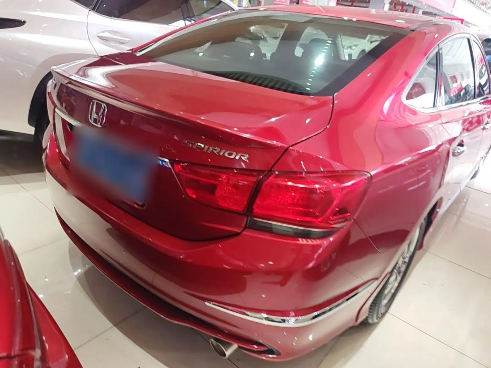 Honda Spirior 2017 2.0L Comfort Edition — миниатюра 6
