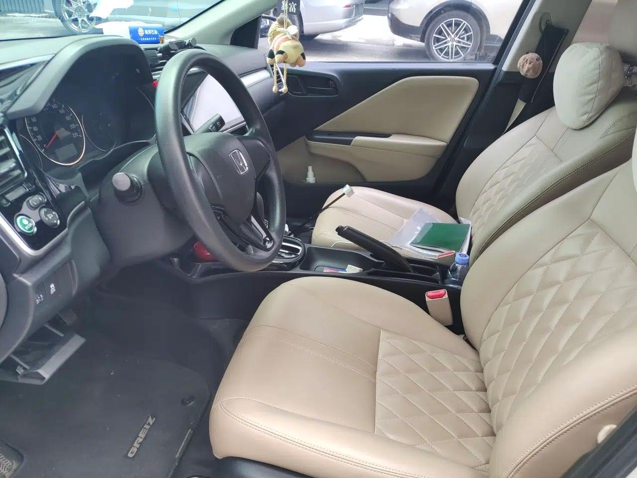 Honda Greiz 2016 1.5L CVT Comfort Version — миниатюра 15