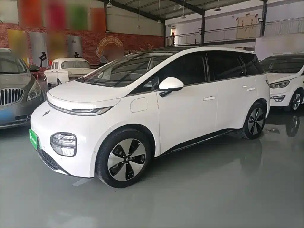 Baojun Cloud 2023 460 Max — миниатюра 1