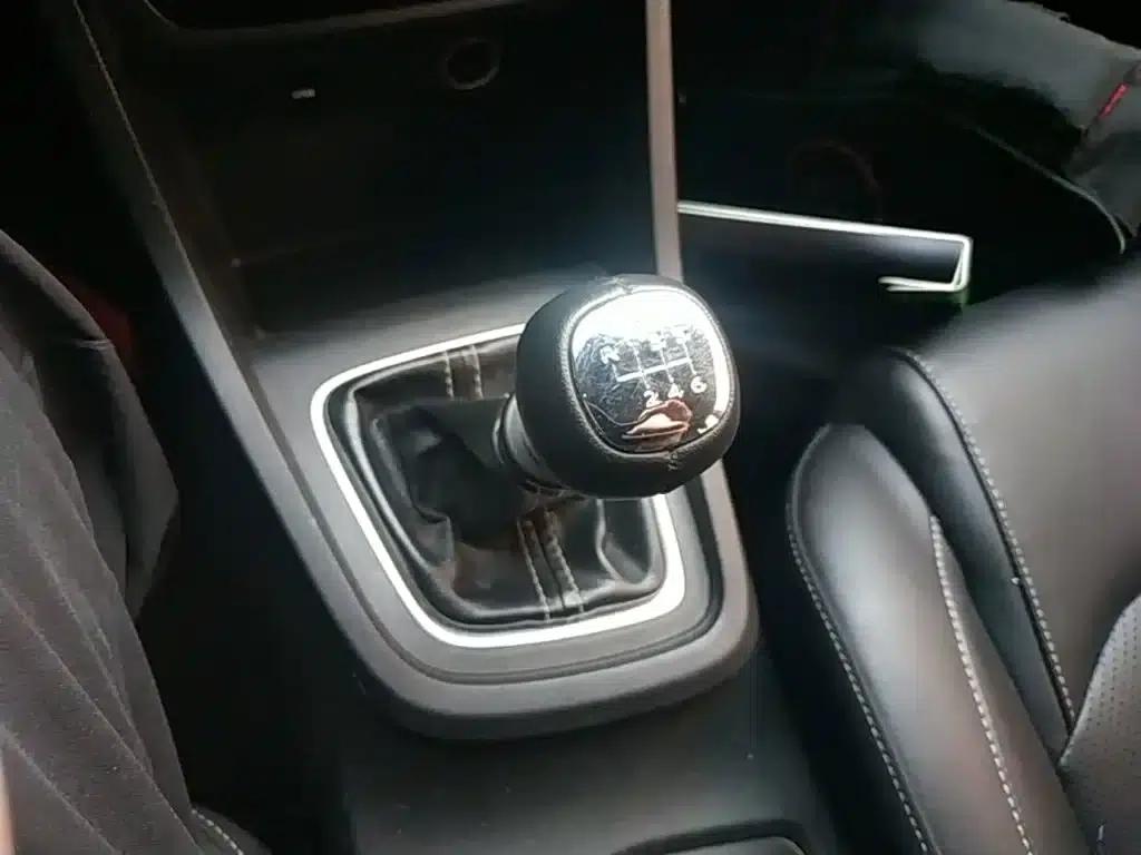 Baojun 360 2018 1.5L Manual Elite (National V Emission Standard) — миниатюра 14