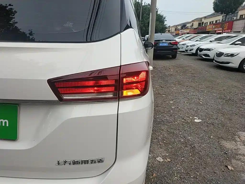 Baojun 360 2018 1.5L Manual Elite (National V Emission Standard) — миниатюра 8