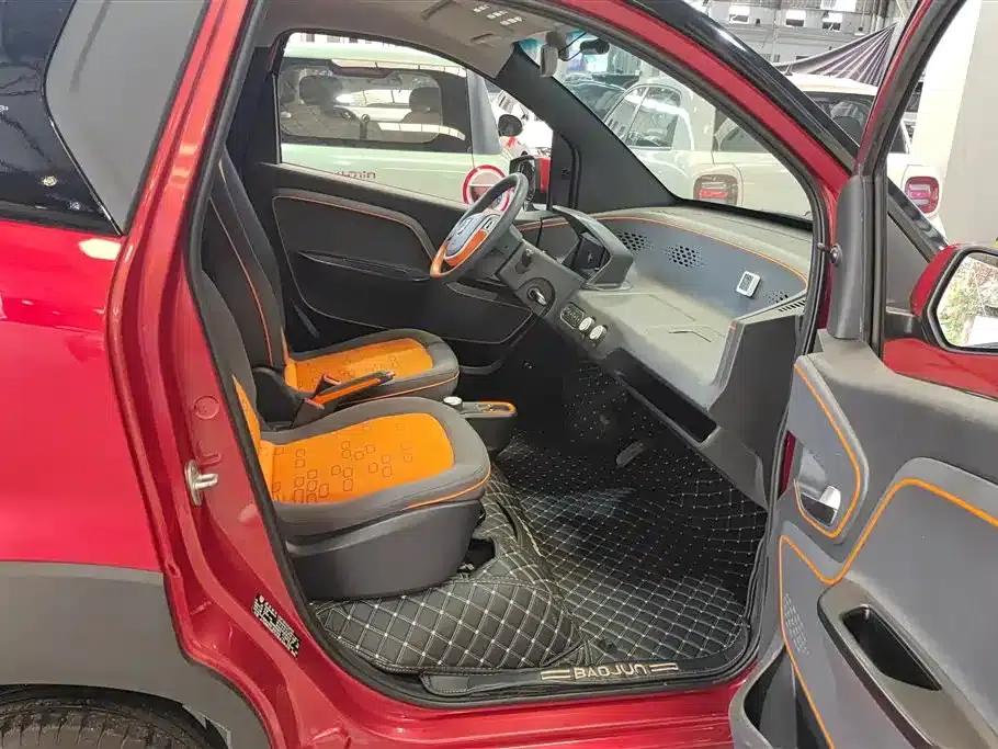 Baojun E100 2020 Model 305KM Smart Edition — миниатюра 8