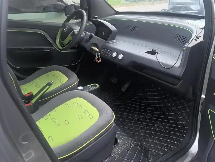 Baojun E100 2019 Model 250KM Smart Edition — миниатюра 8