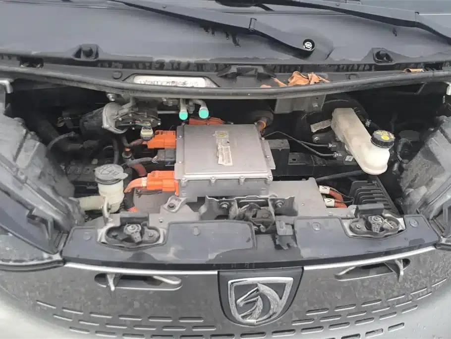 Baojun E100 2019 Model 250KM Smart Edition — миниатюра 10