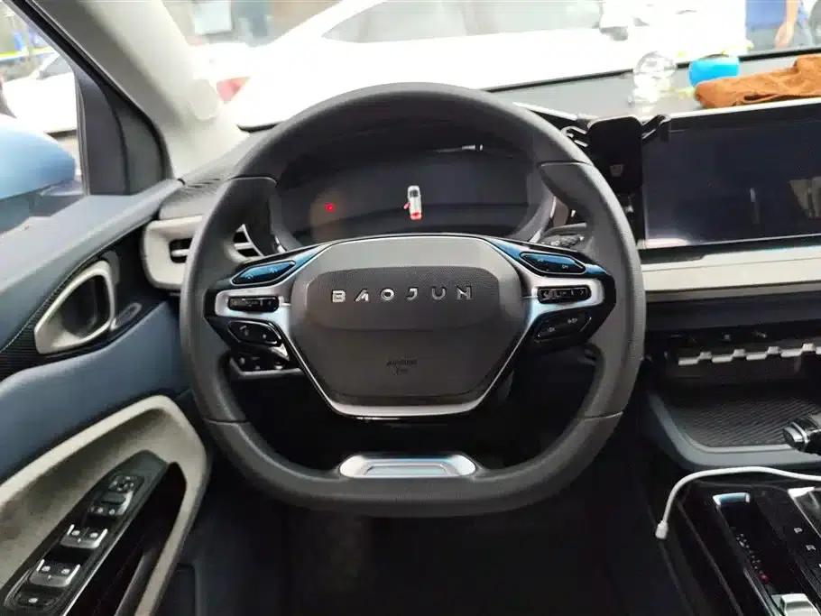 Baojun RM-5 2019 1.5T CVT 24-hour online luxury 6-seater — миниатюра 15
