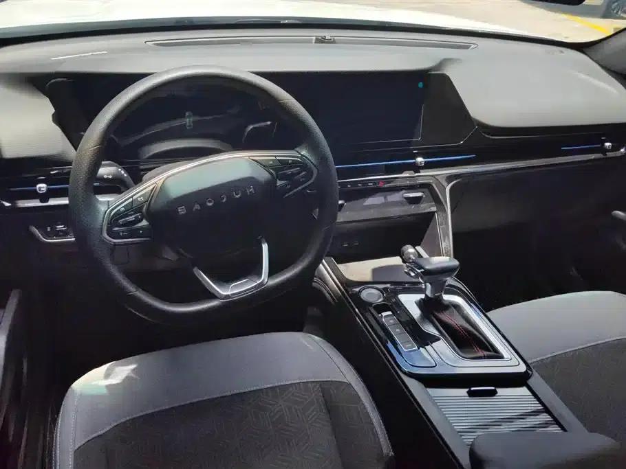 Baojun RC-6 2019 1.5T CVT 24-Hour Online Elite Edition — миниатюра 12