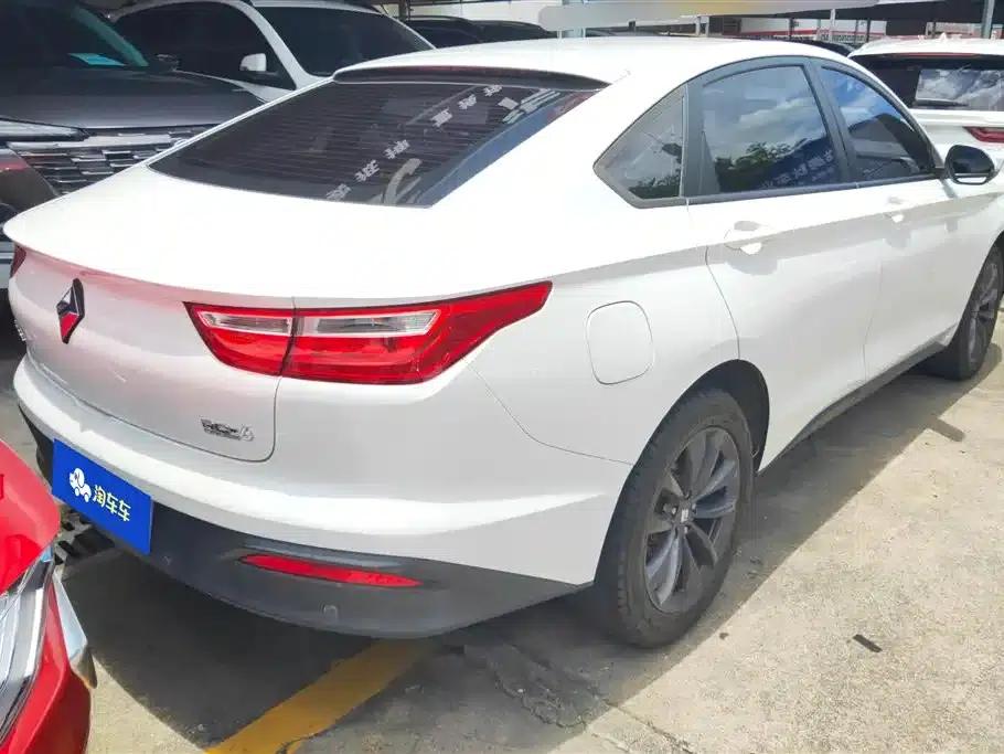 Baojun RC-6 2019 1.5T CVT 24-Hour Online Elite Edition — миниатюра 3
