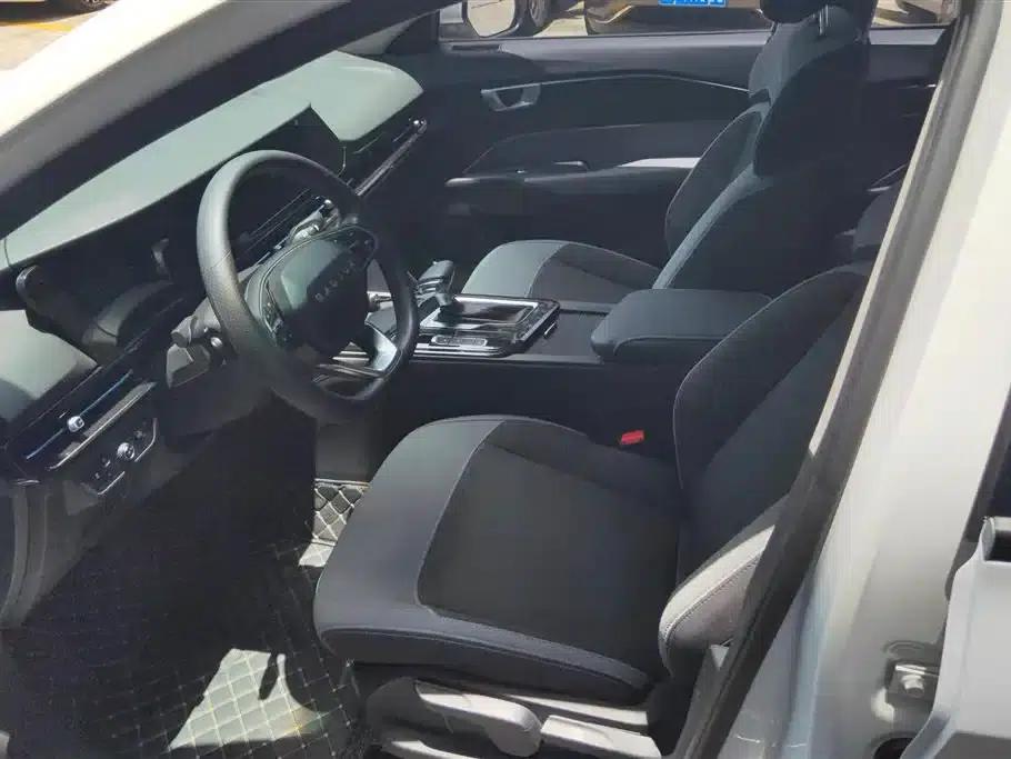 Baojun RC-6 2019 1.5T CVT 24-Hour Online Elite Edition — миниатюра 9
