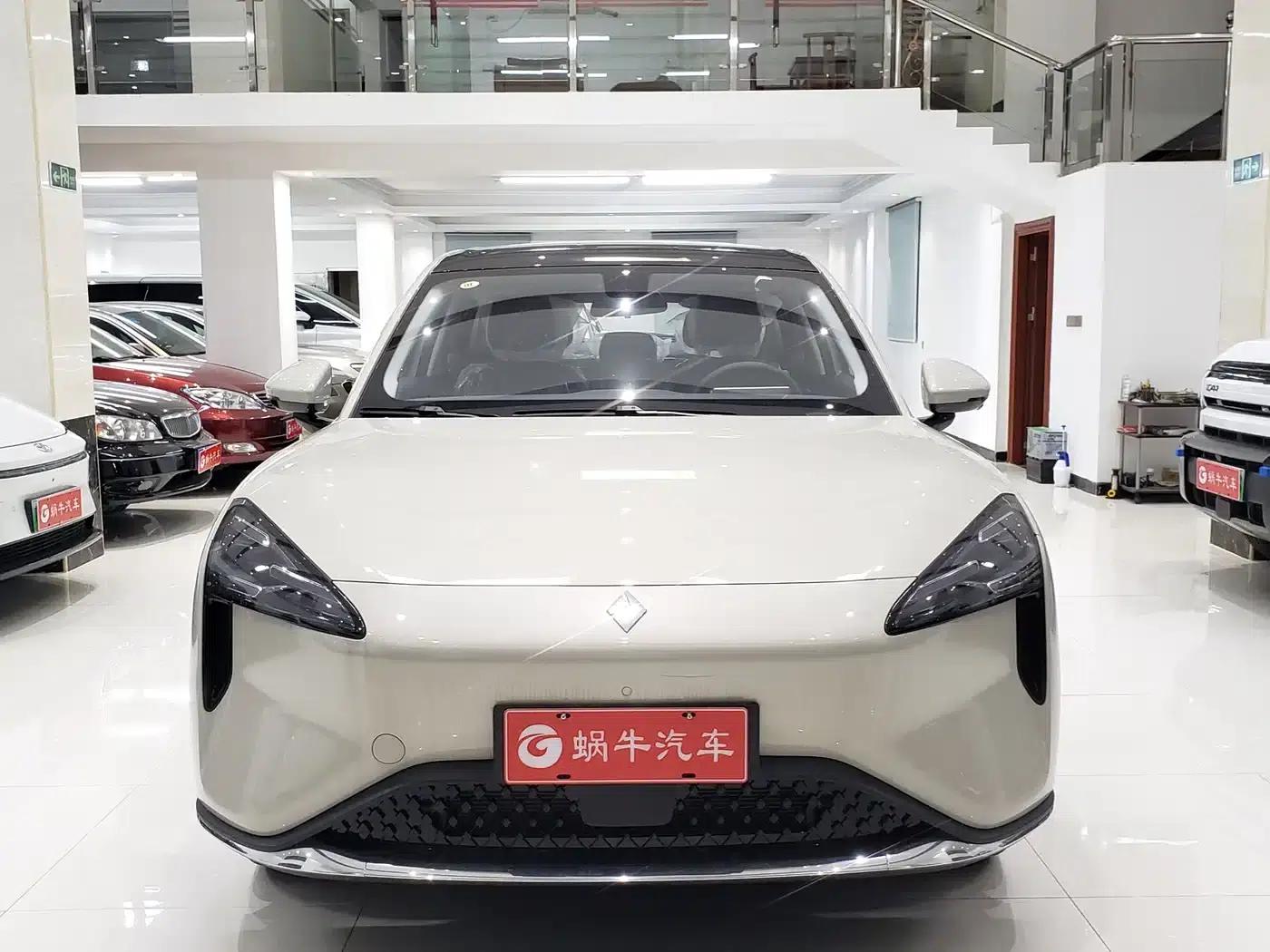 Baojun E6 2026 500km Enjoy Edition — миниатюра 2