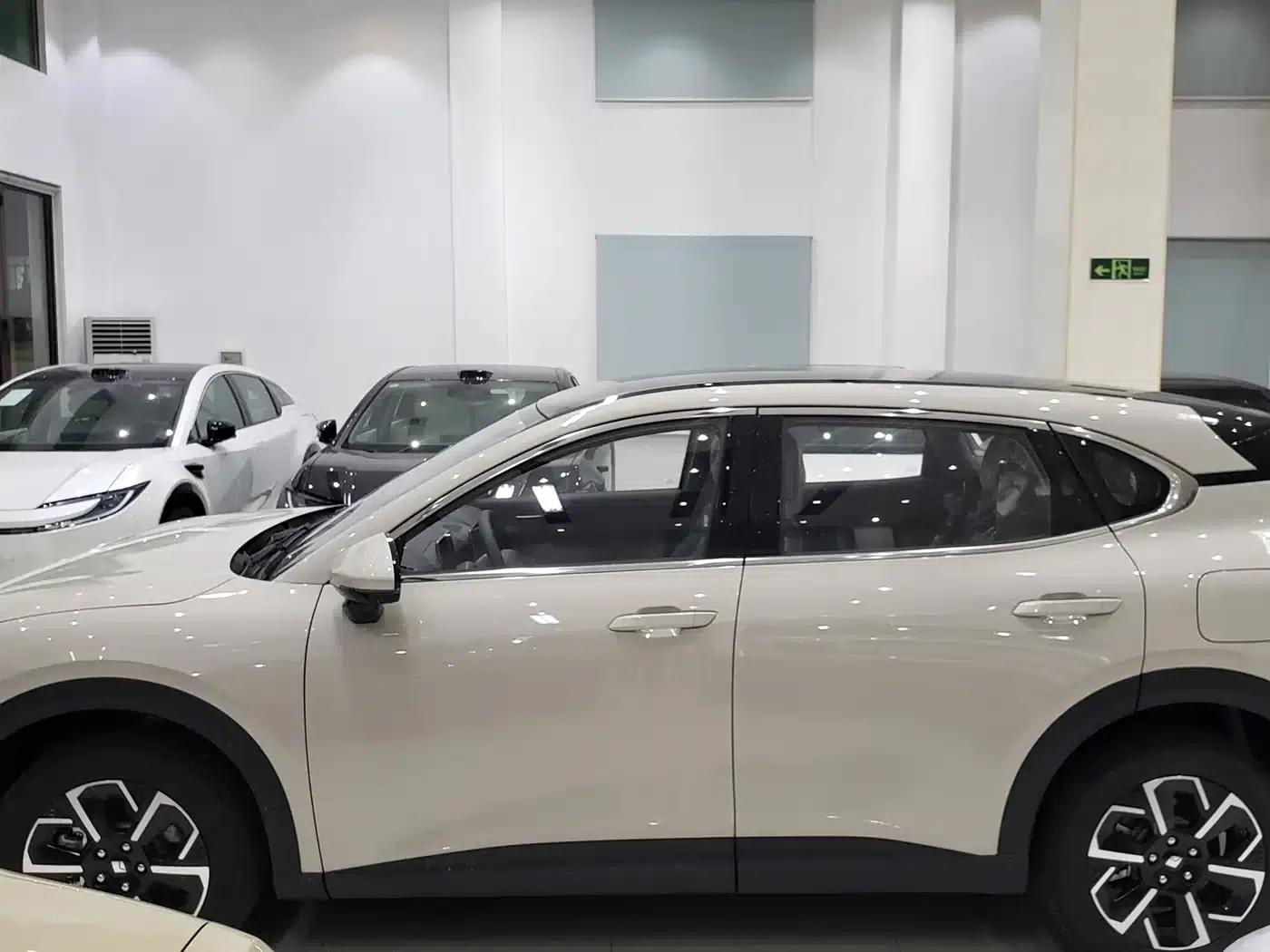 Baojun E6 2026 500km Enjoy Edition — миниатюра 13