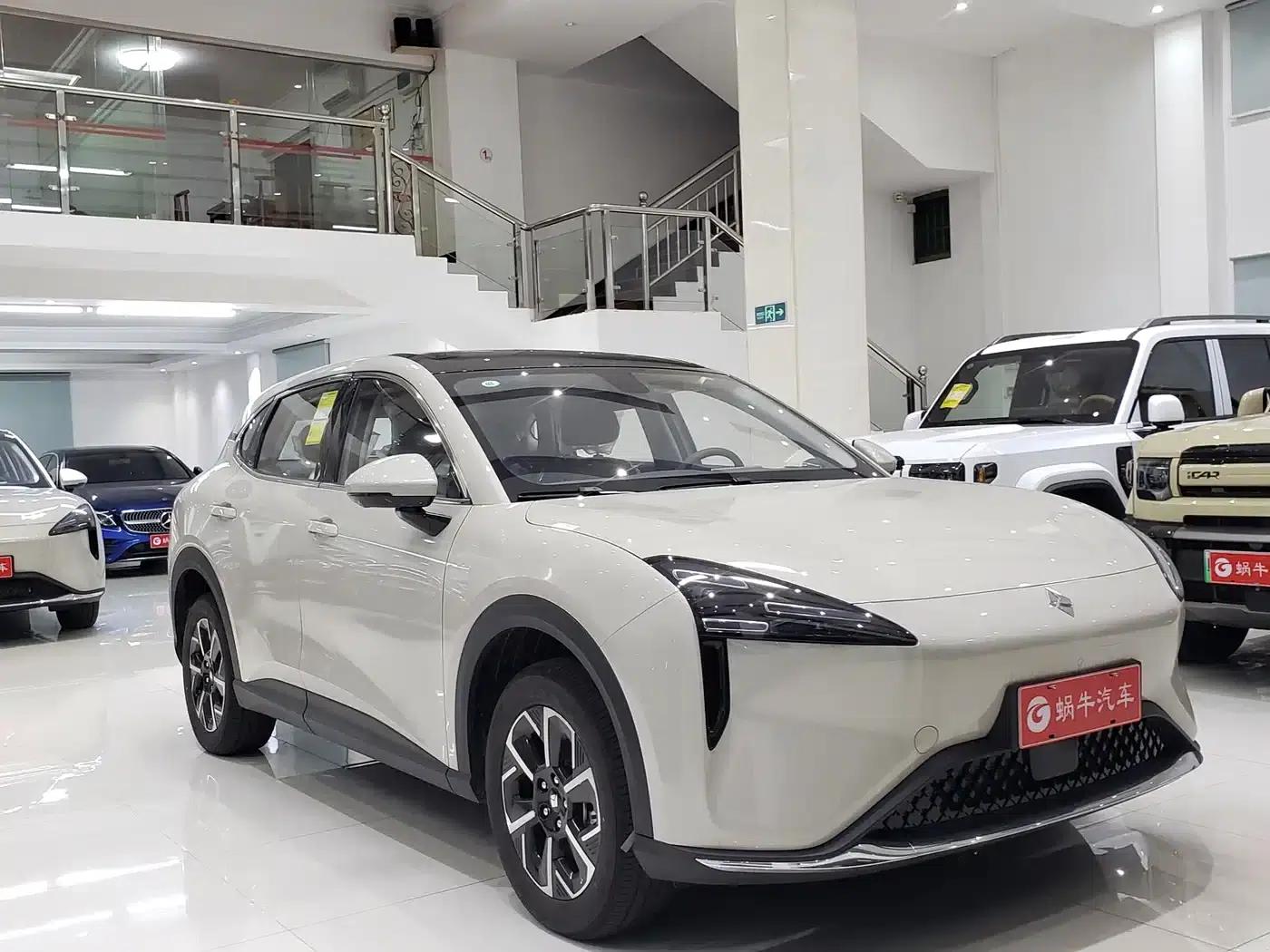 Baojun E6 2026 500km Enjoy Edition — миниатюра 3