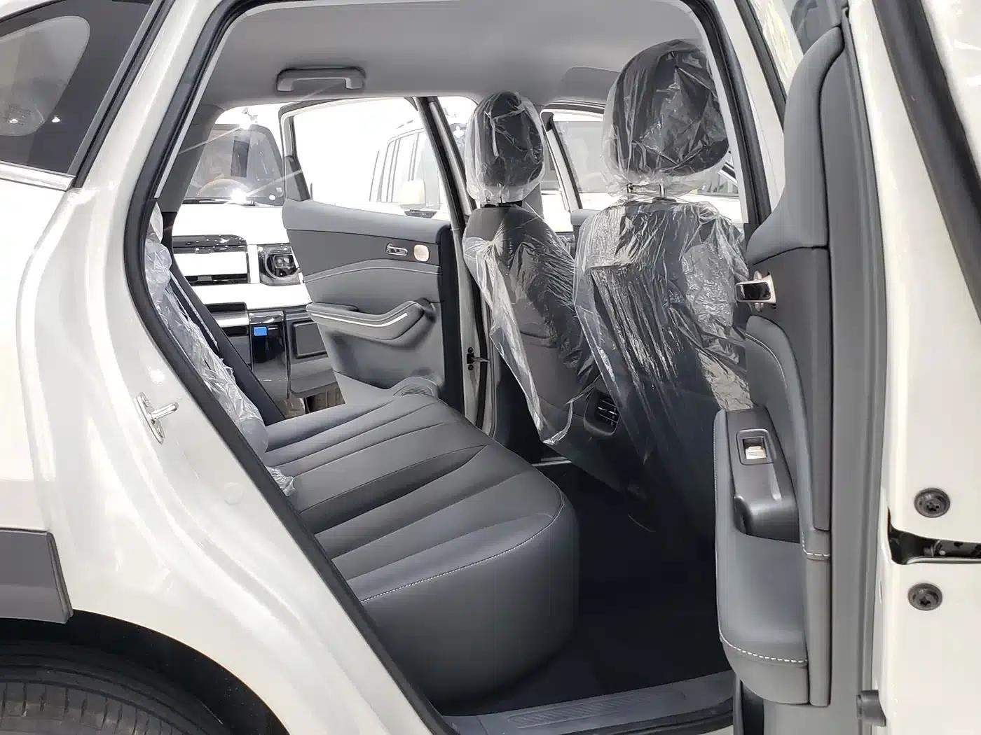 Baojun E6 2026 500km Enjoy Edition — миниатюра 9