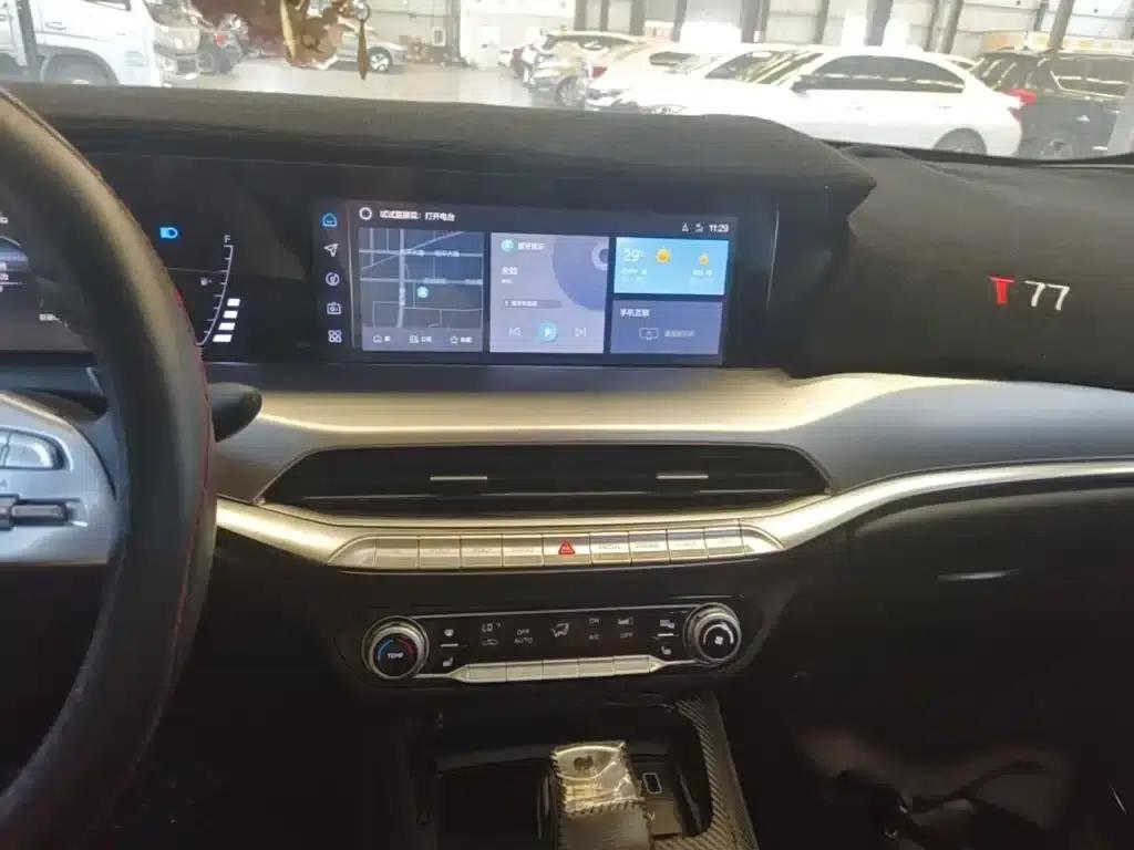 Bestune T77 2023 1.5T Automatic Luxury Edition — миниатюра 13