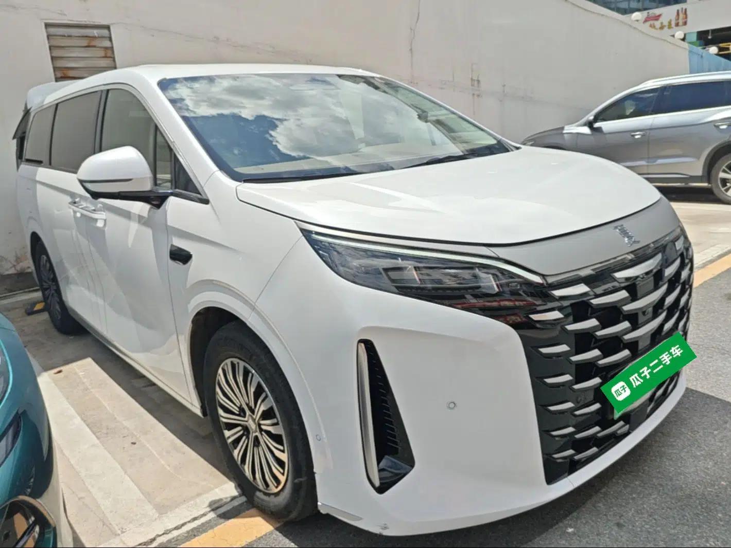 BYD Xia 2025 DM-i 1.5T 180km Excellence Model — миниатюра 3