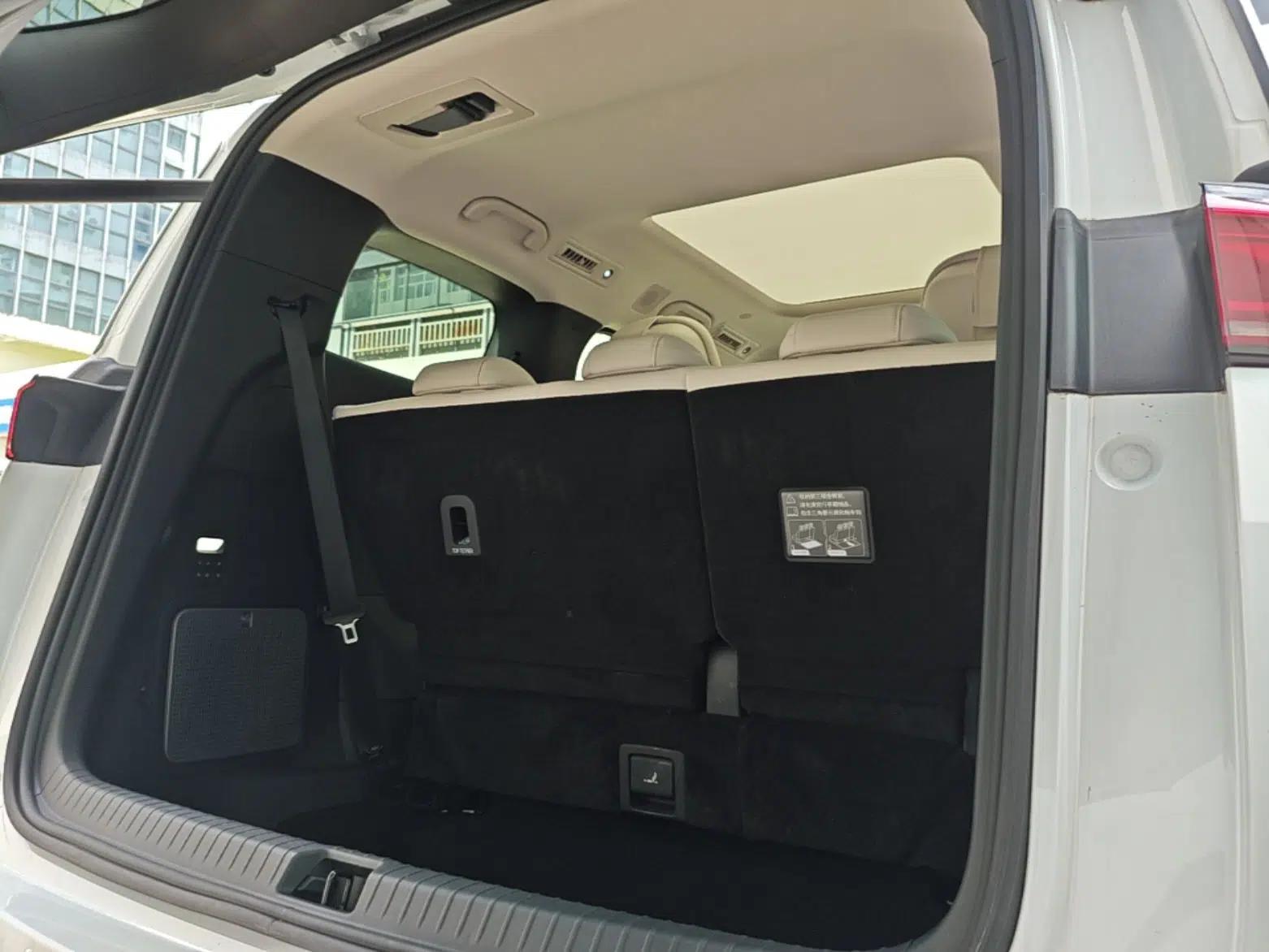 BYD Xia 2025 DM-i 1.5T 180km Excellence Model — миниатюра 22