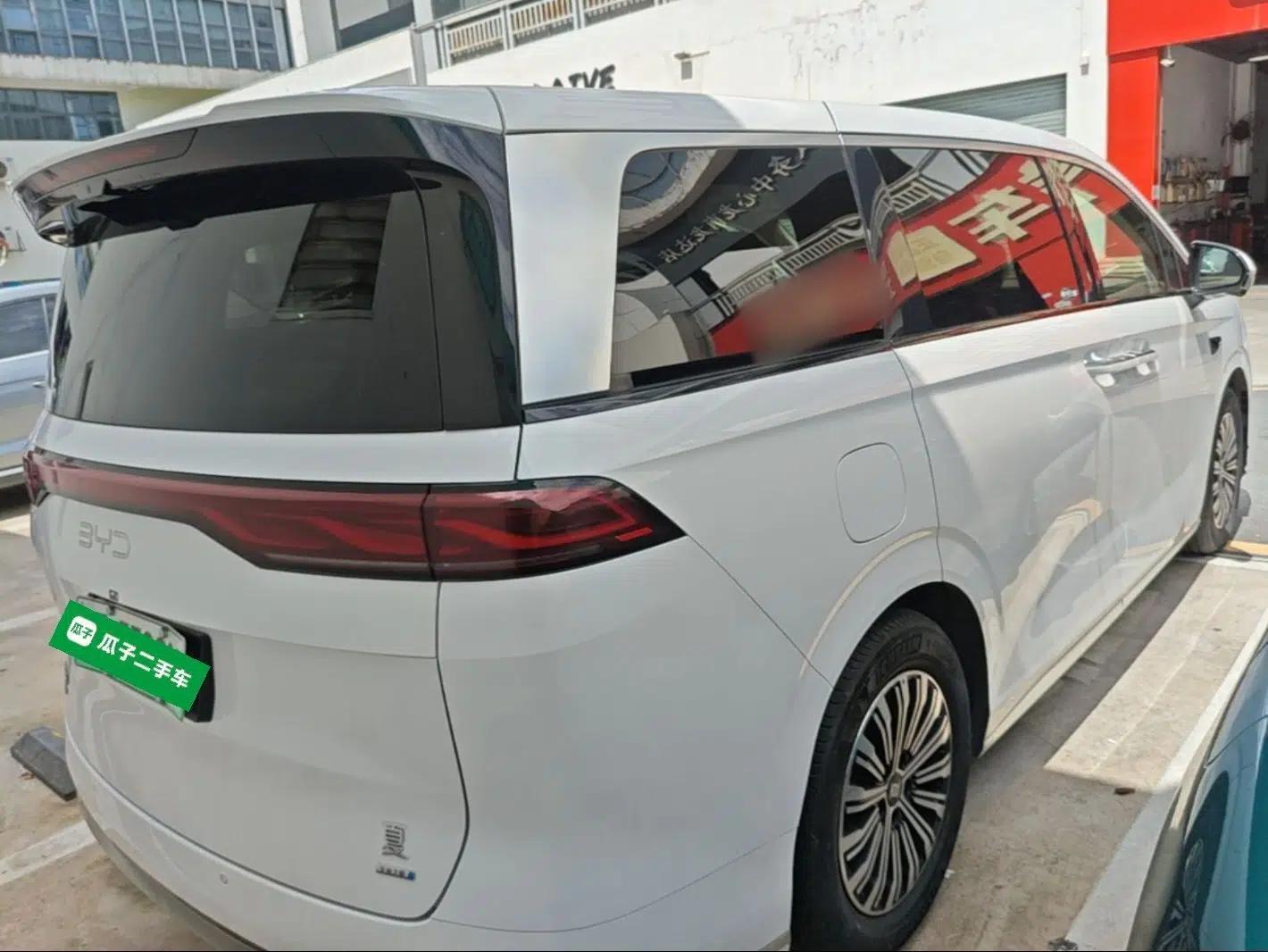 BYD Xia 2025 DM-i 1.5T 180km Excellence Model — миниатюра 6