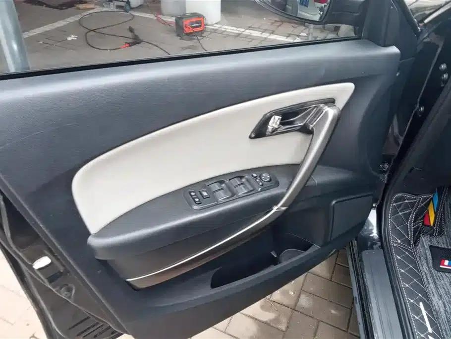 Besturn X80 2013 2.0L Automatic Luxury Edition — миниатюра 7