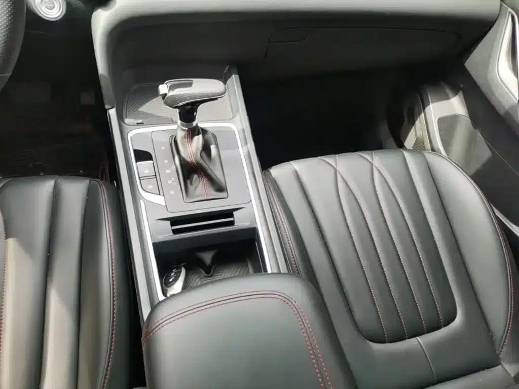Bestune T55 2023 1.5T Automatic Leap Forward Edition — миниатюра 14