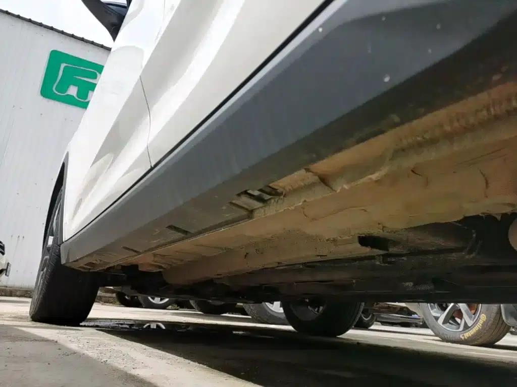 Bestune T55 2023 1.5T Automatic Leap Forward Edition — миниатюра 22