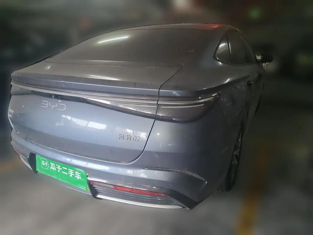 BYD Seal 07 DM-i 2025 Intelligent Driving Version DM-i 1.5L 125 km Luxury Edition — миниатюра 6
