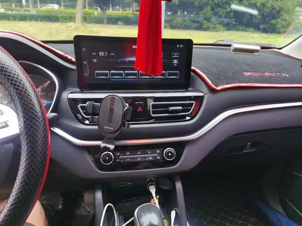 Bestune T33 2021 1.2T DCT Luxury Edition — миниатюра 14