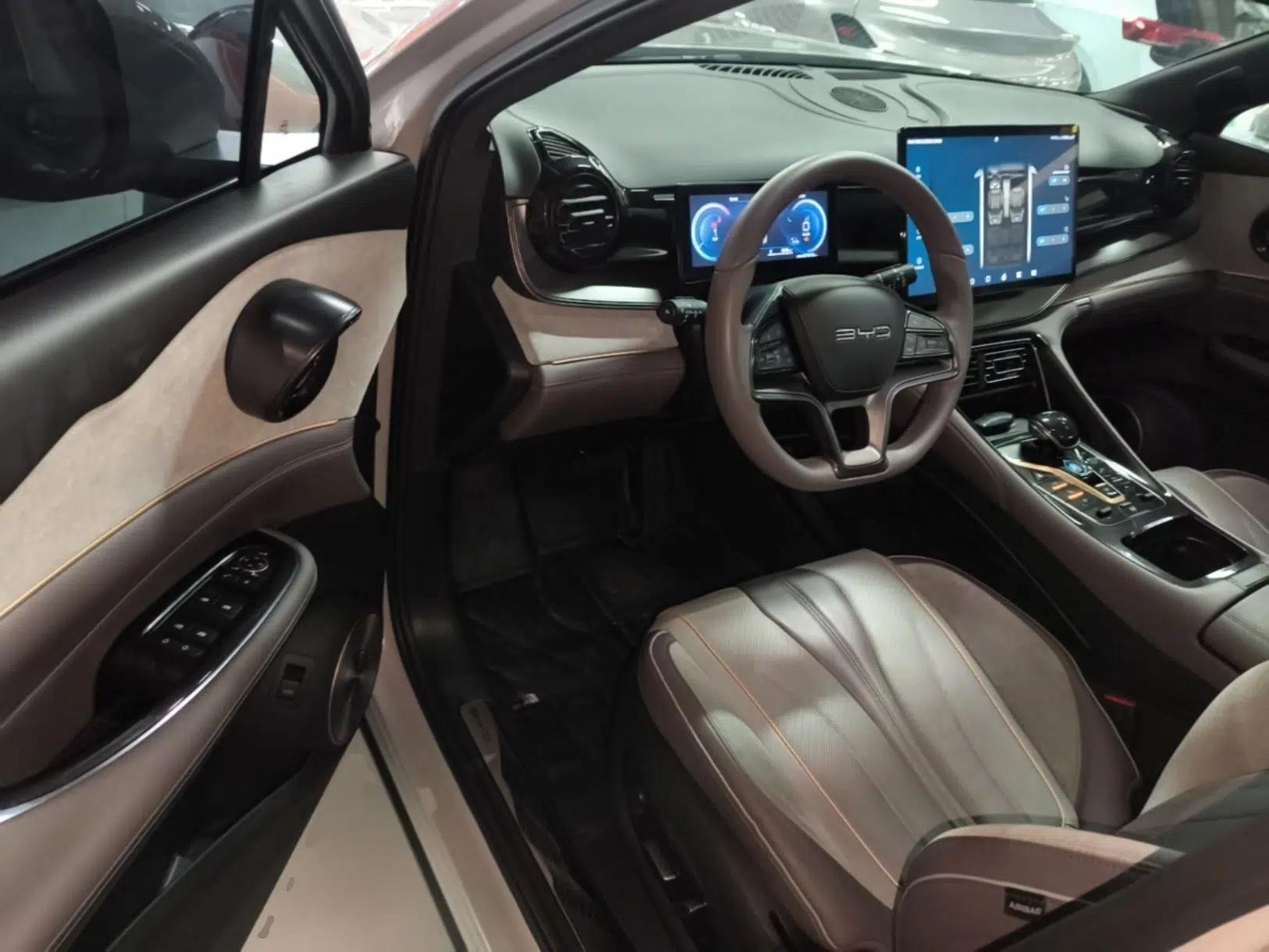 BYD Frigate 07 2023 DM-i 100KM Prestige Model — миниатюра 18