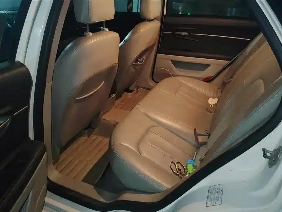 2014 Senova D50 1.5L Manual Comfort Edition — миниатюра 11