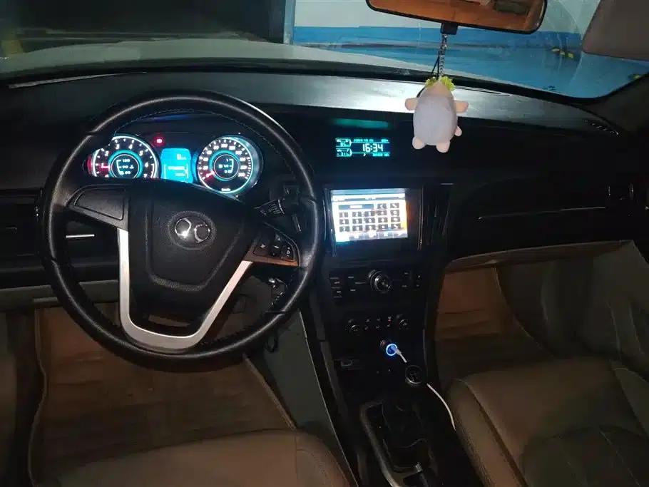 2014 Senova D50 1.5L Manual Comfort Edition — миниатюра 12