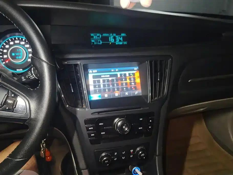 2014 Senova D50 1.5L Manual Comfort Edition — миниатюра 13