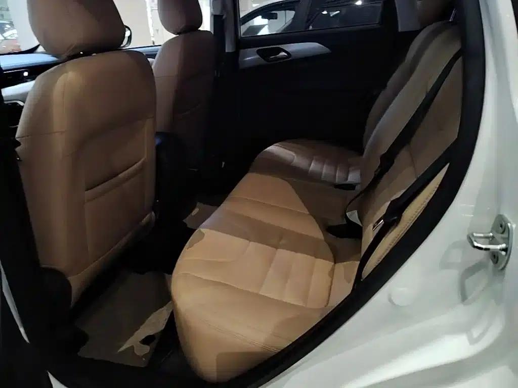 Beijing X3 2021 1.5T Manual Glory Edition — миниатюра 17